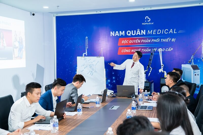  Sự kiện chuyển giao và training công nghệ đã diễn ra với các đại diện từ Viện thẩm mỹ DIVA.