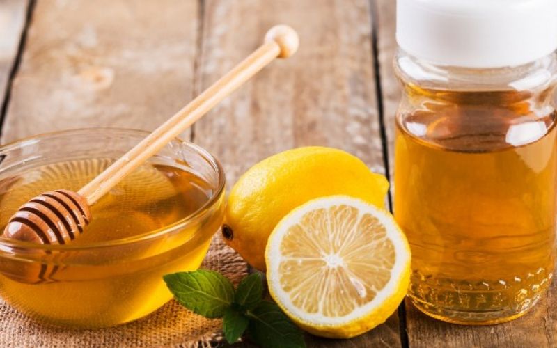 Uống chanh và mật ong vào mỗi sáng giúp giảm mỡ bụng dưới nhanh chóng