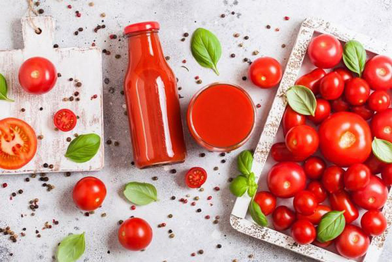 Nước ép cà chua giúp hấp thụ và tiêu hóa năng lượng nạp vào cơ thể