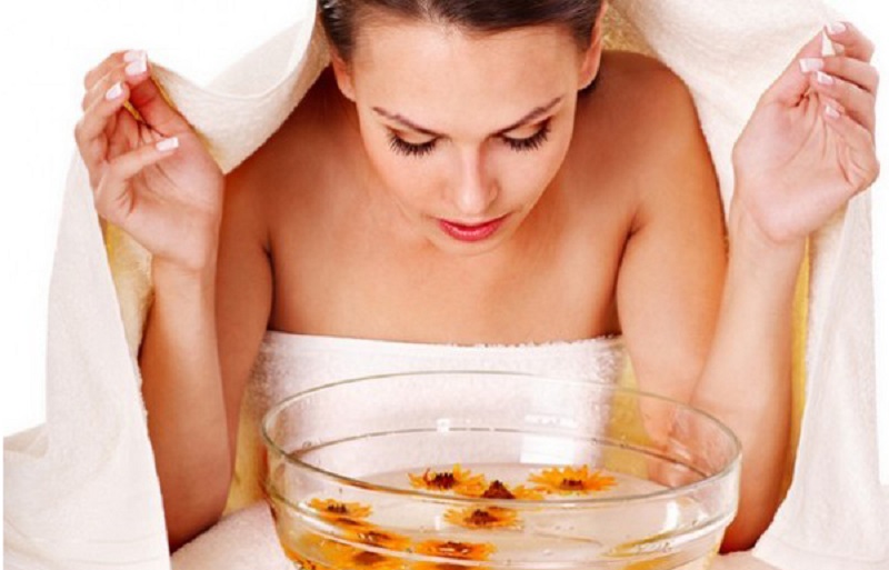 Xông hơi tại nhà giúp da khỏe hơn, ức chế lão hóa.